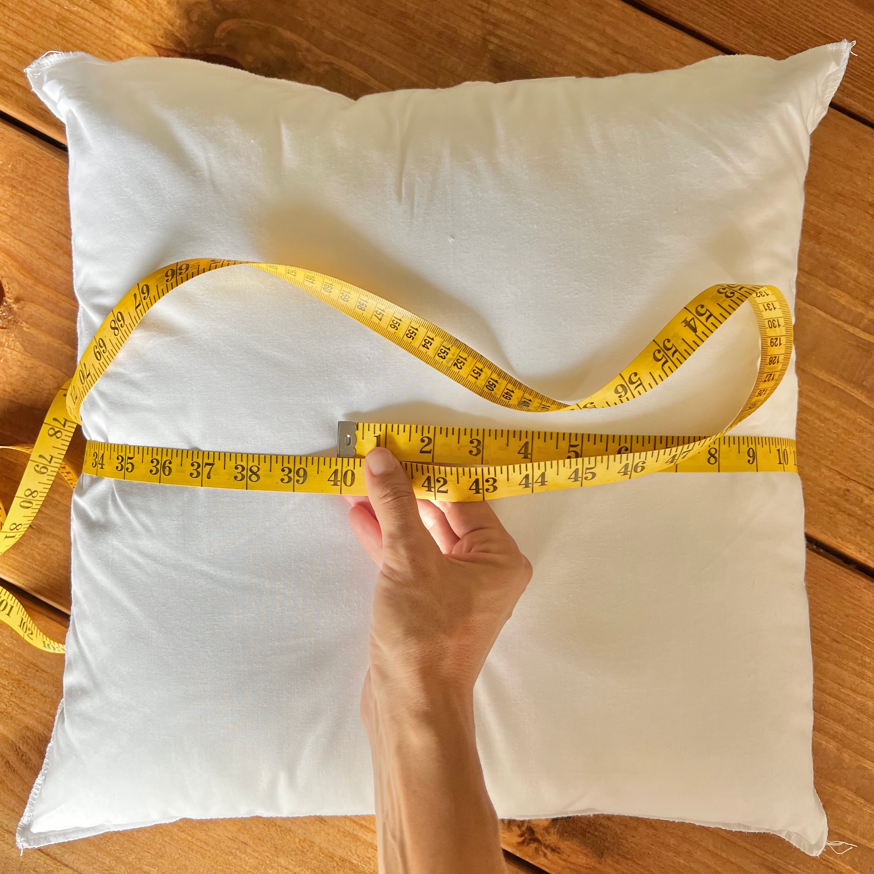 How Do You Measure a Throw Pillow: Easy Steps for Perfect Fit